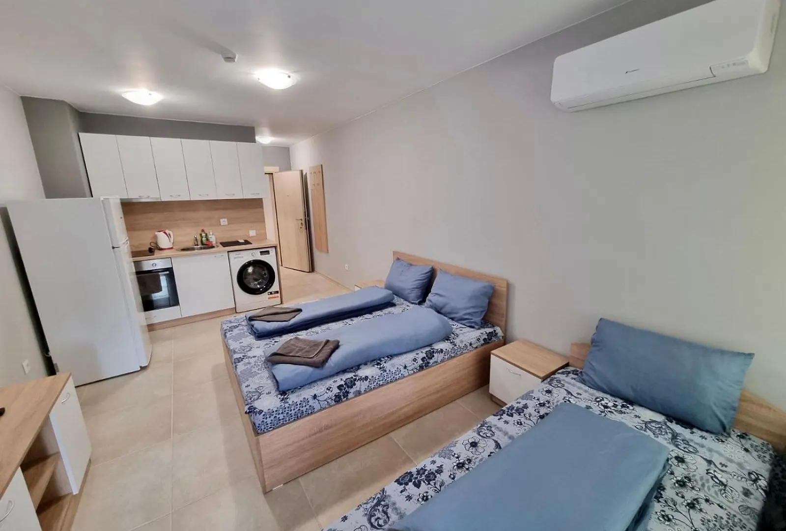 Best Family Apartments & Private Parking Sofia 0*,