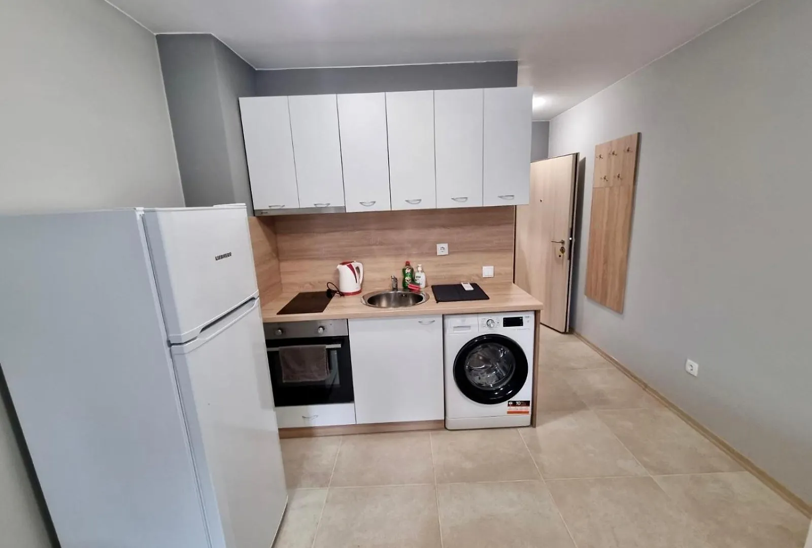 Best Family Apartments & Private Parking ソフィア